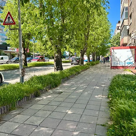 Pirin 30 2br In Citycenter Appartement