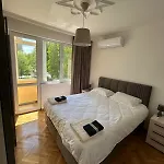 Апартаменты Pirin 30 2br In Citycenter