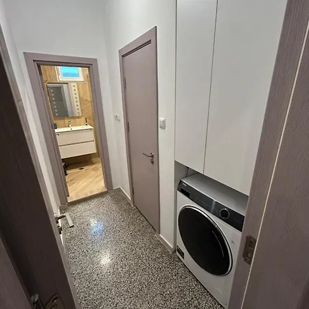 Pirin 30 2br In Citycenter Varna