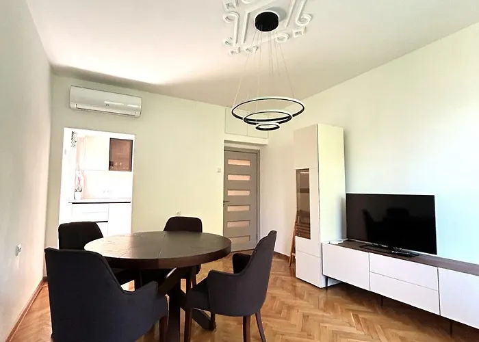 Апартаменты Pirin 30 2br In Citycenter *